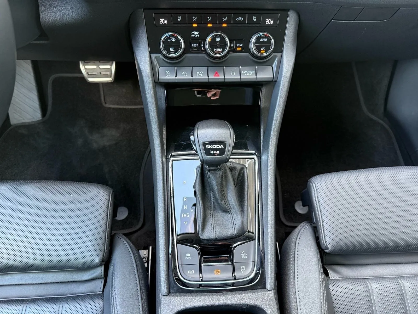 škoda kodiaq 2.0 tdi dsg 4x4 laurin&klement °virtual°kamera 360°canton - slika 27
