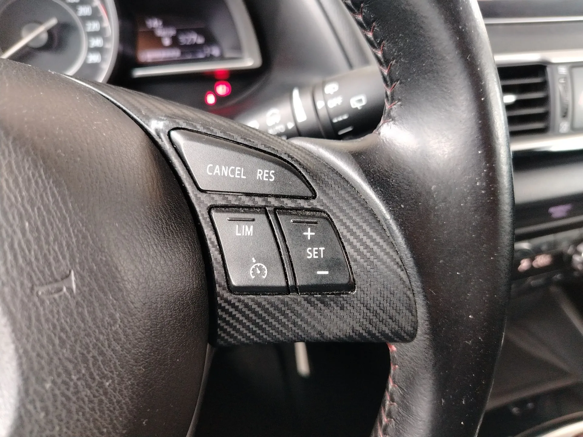 mazda 3 2.2 cdti sport at - slika 17
