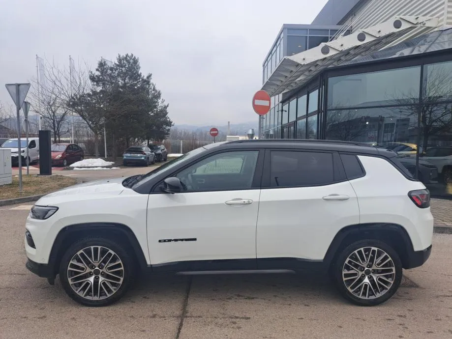 jeep compass 1.5 e-hybrid 130 ks summit - slika 2
