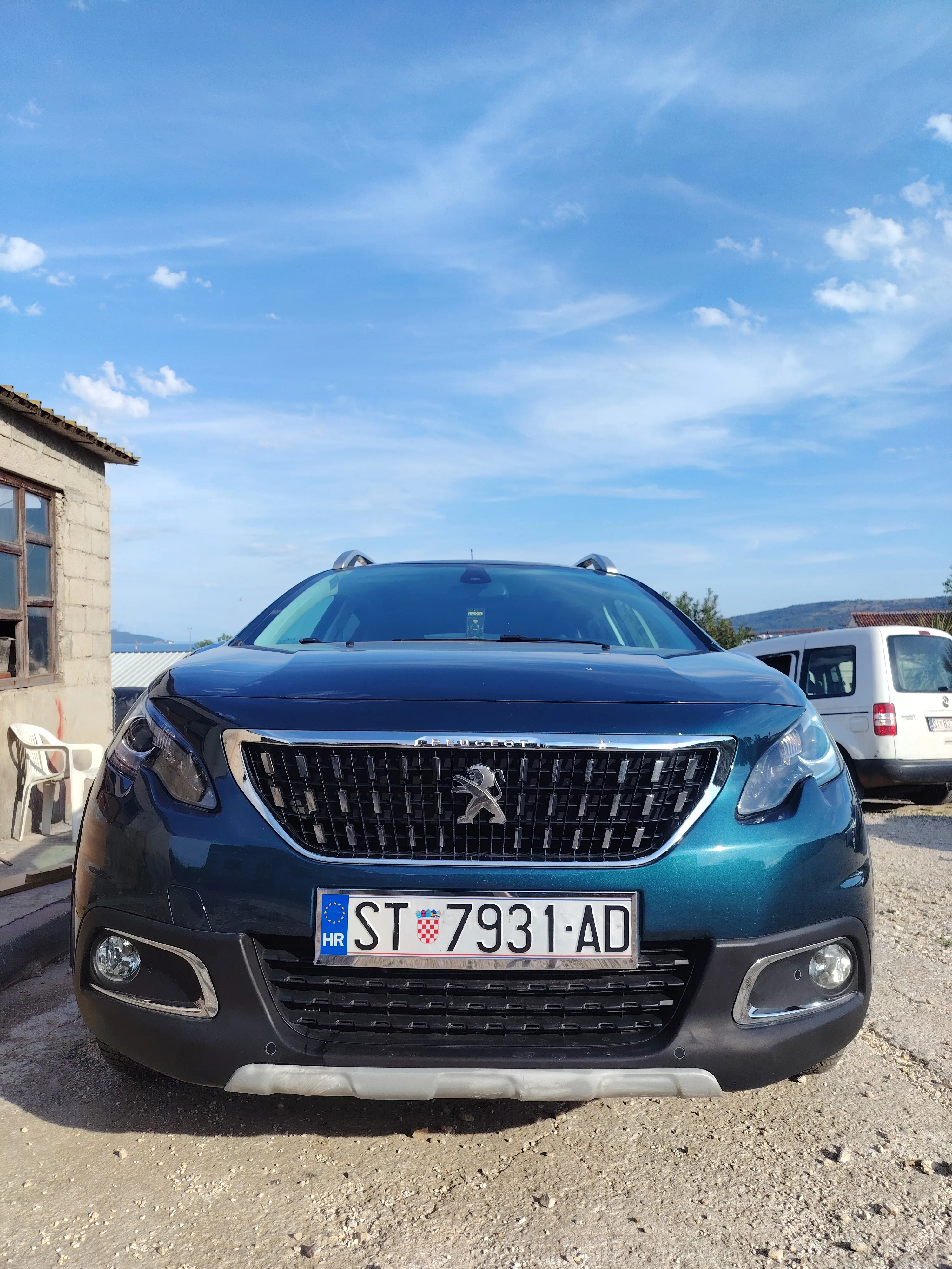prodajem peugeot 2008 bluehdi - slika 2