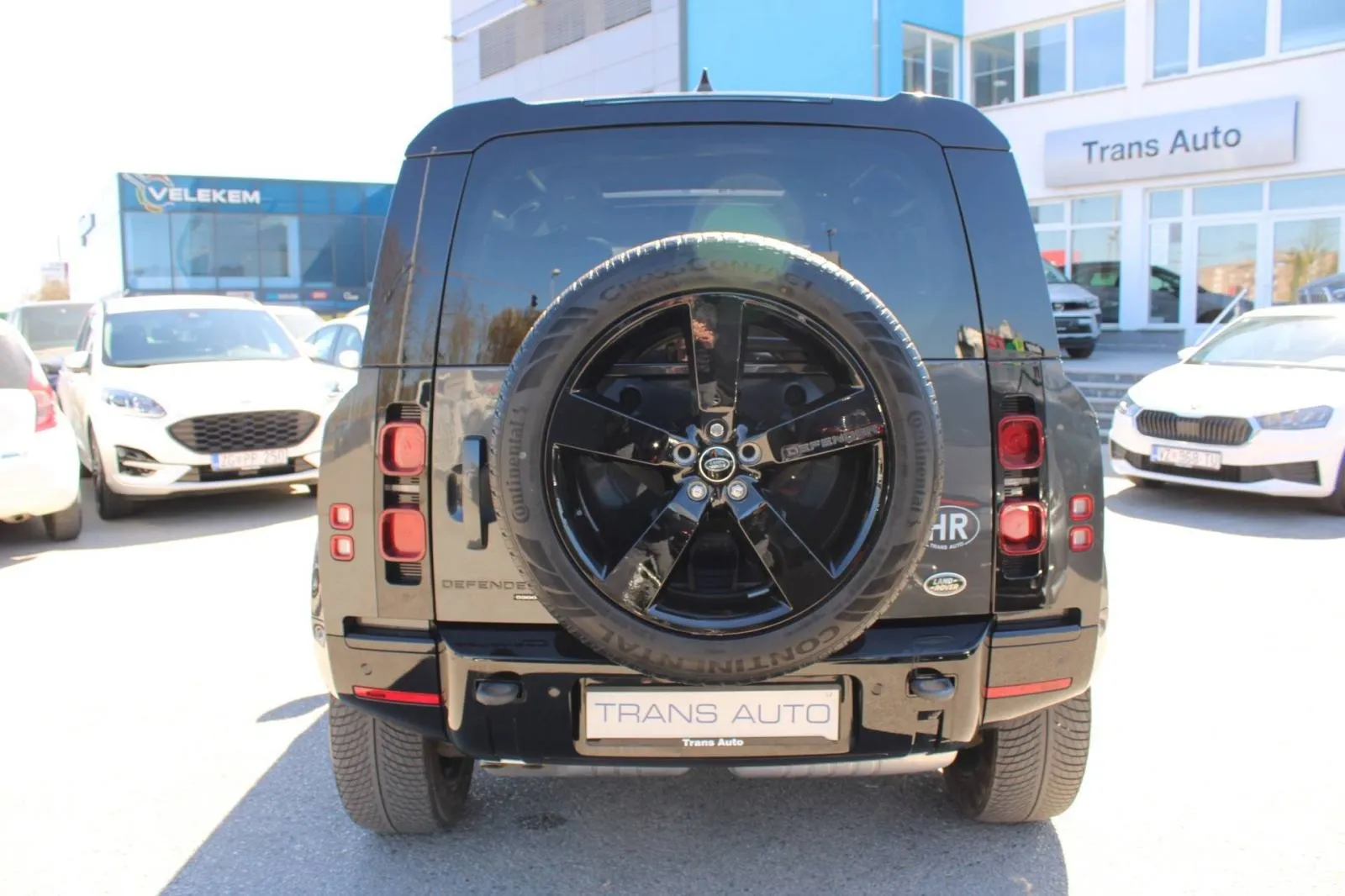 land rover defender 110 x-dynamic hse 3.0d 300ks awd - slika 6