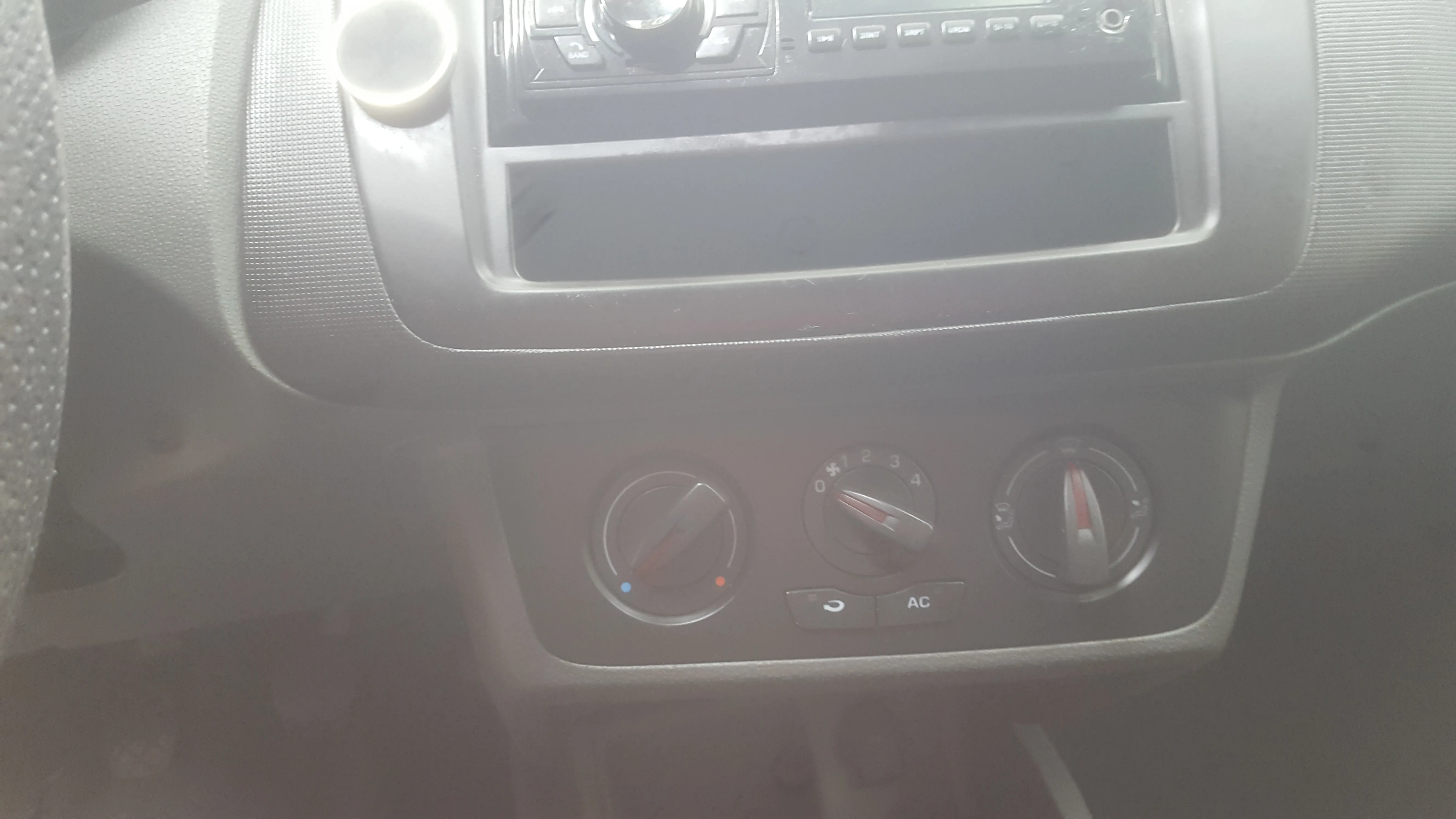 seat ibiza 1.2 benz reg.godinu dana - slika 7