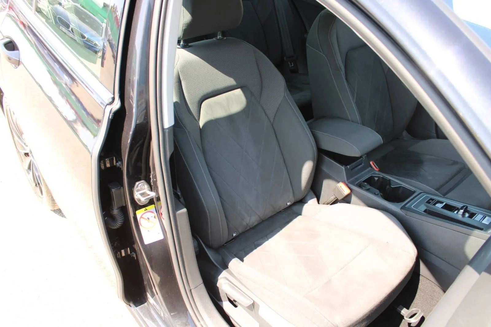 vw golf viii 1.4 e-hybrid dsg style *led, navigacija, kamera* - slika 19