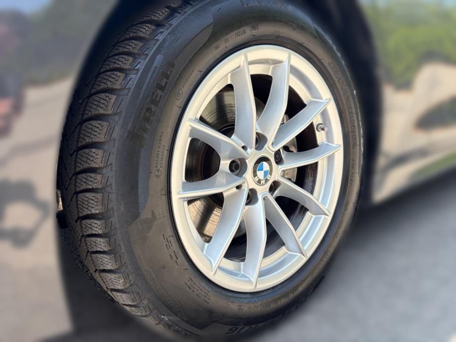 bmw serija 3 touring 320d m sport automatik panorama - slika 5