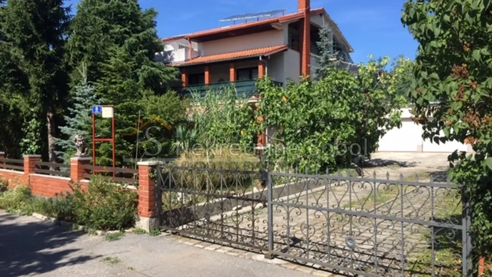 RIJEKA,GROBNIK,KUĆA,500.00M2 Prodaja - Grobnik, Čavle