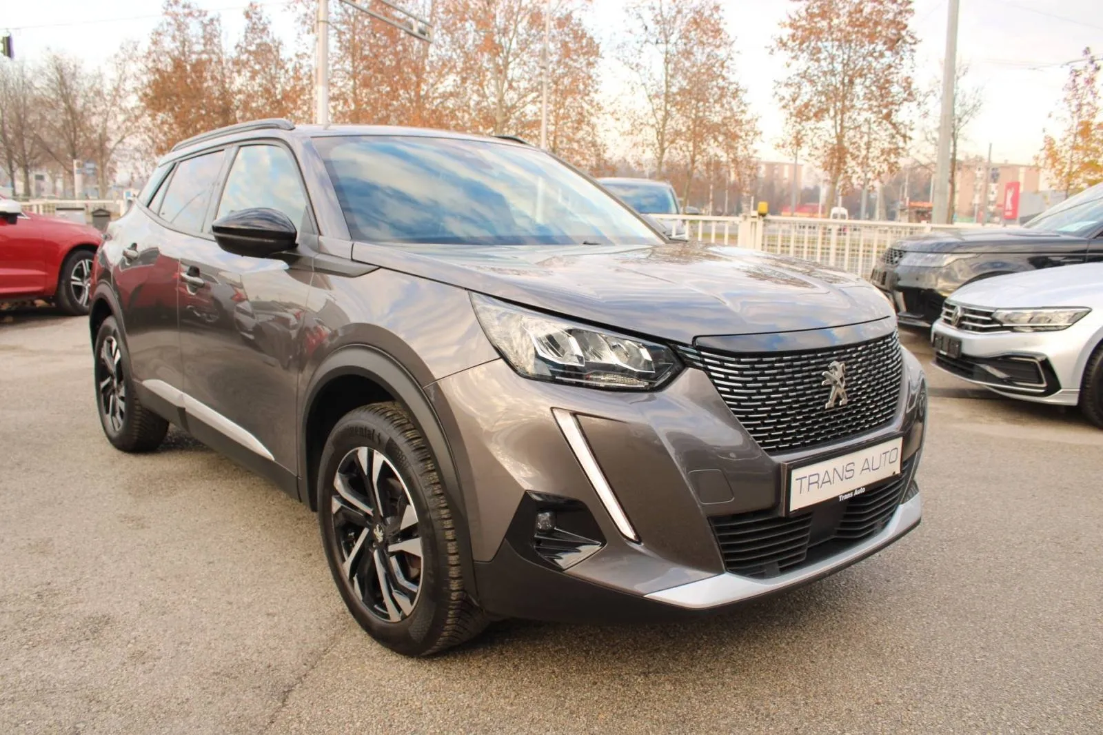 peugeot 2008 1.2 puretech automatik allure *led, navigacija* - slika 3