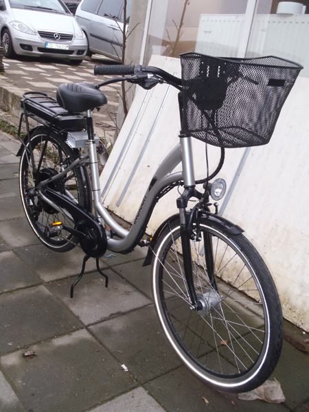električni bicikl gradski sa brdskim motorom 500w akcija 8900kn - slika 5