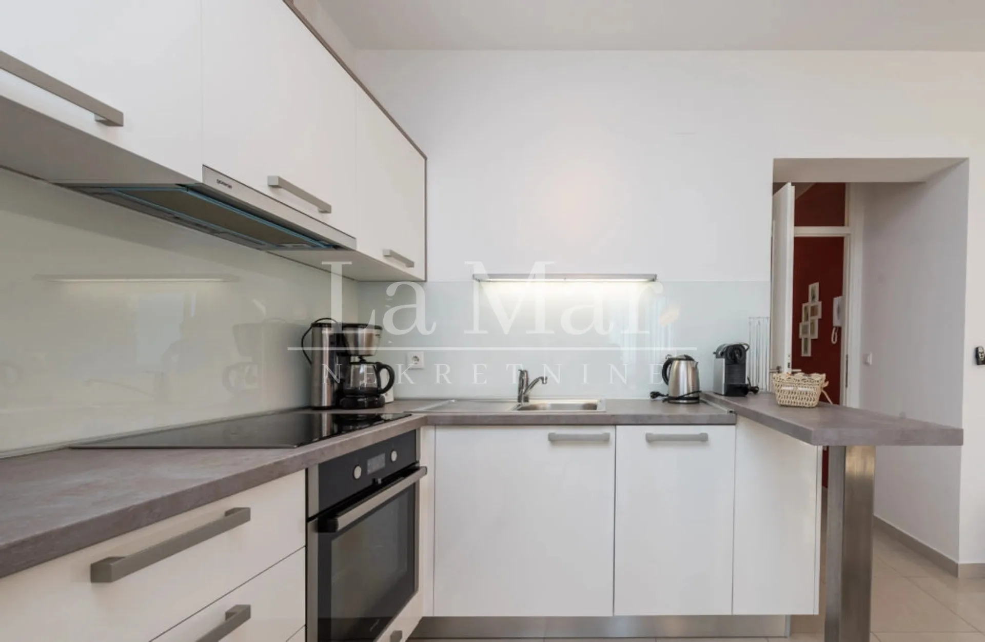 novalja- prvi red do mora- apartman u vili - 81.04 m2 - slika 16
