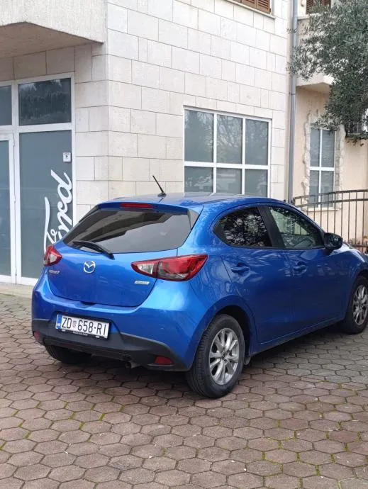 mazda 2 d21 - slika 5