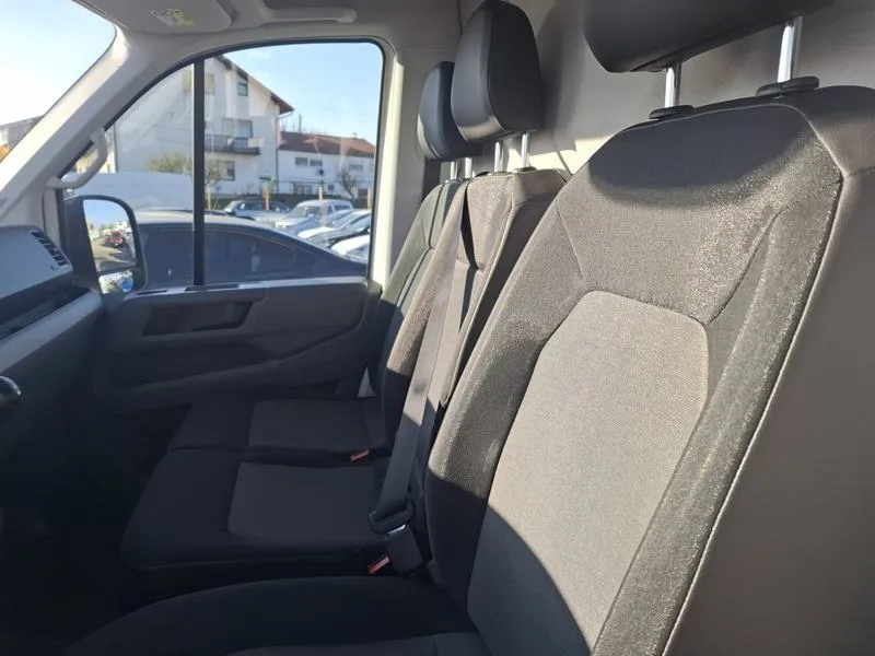 volkswagen crafter 2.0 tdi*177ks*klima*navigacija*park.kamera* - slika 11