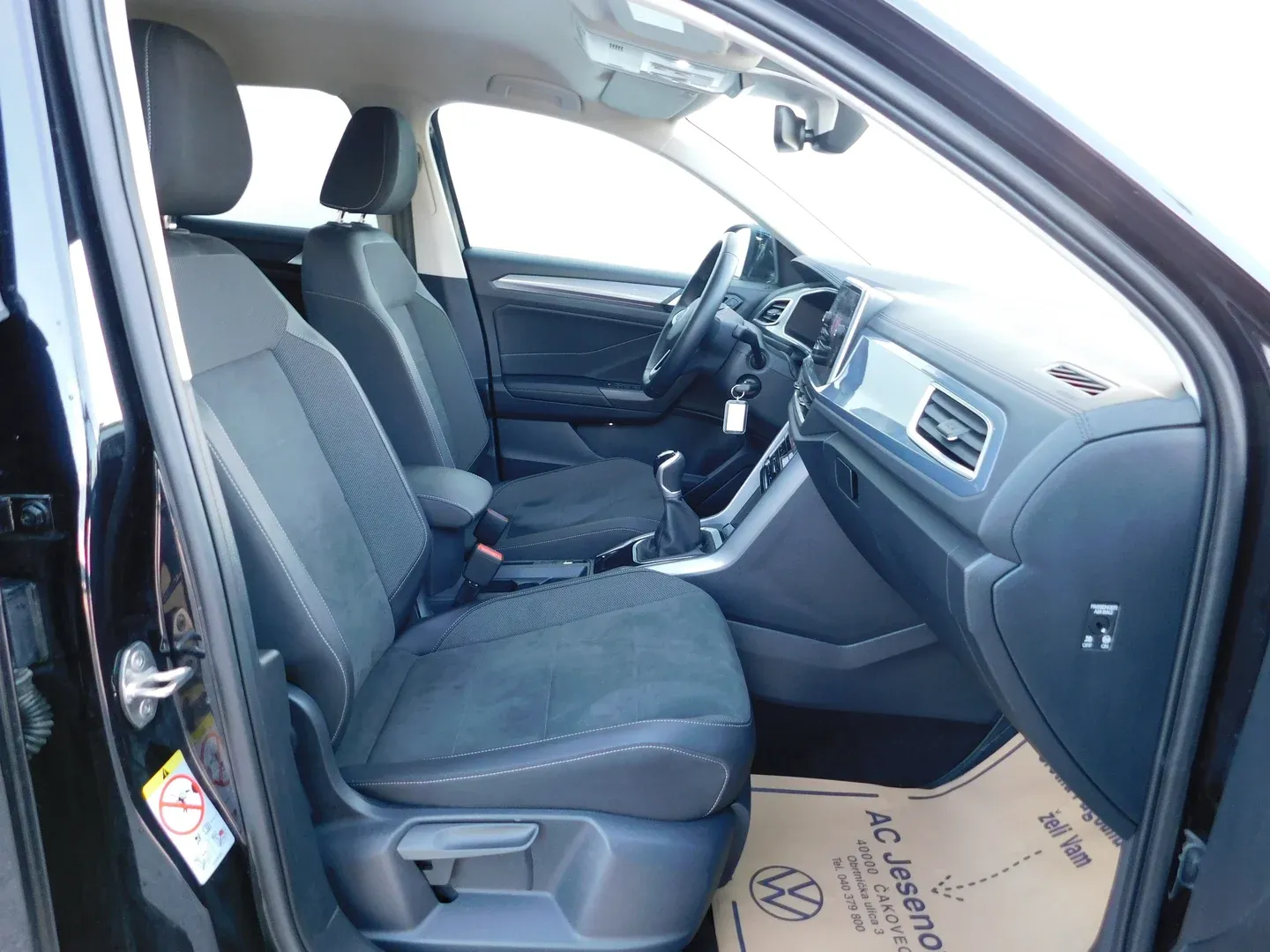 09233 volkswagen t-roc 2.0 tdi style - slika 12