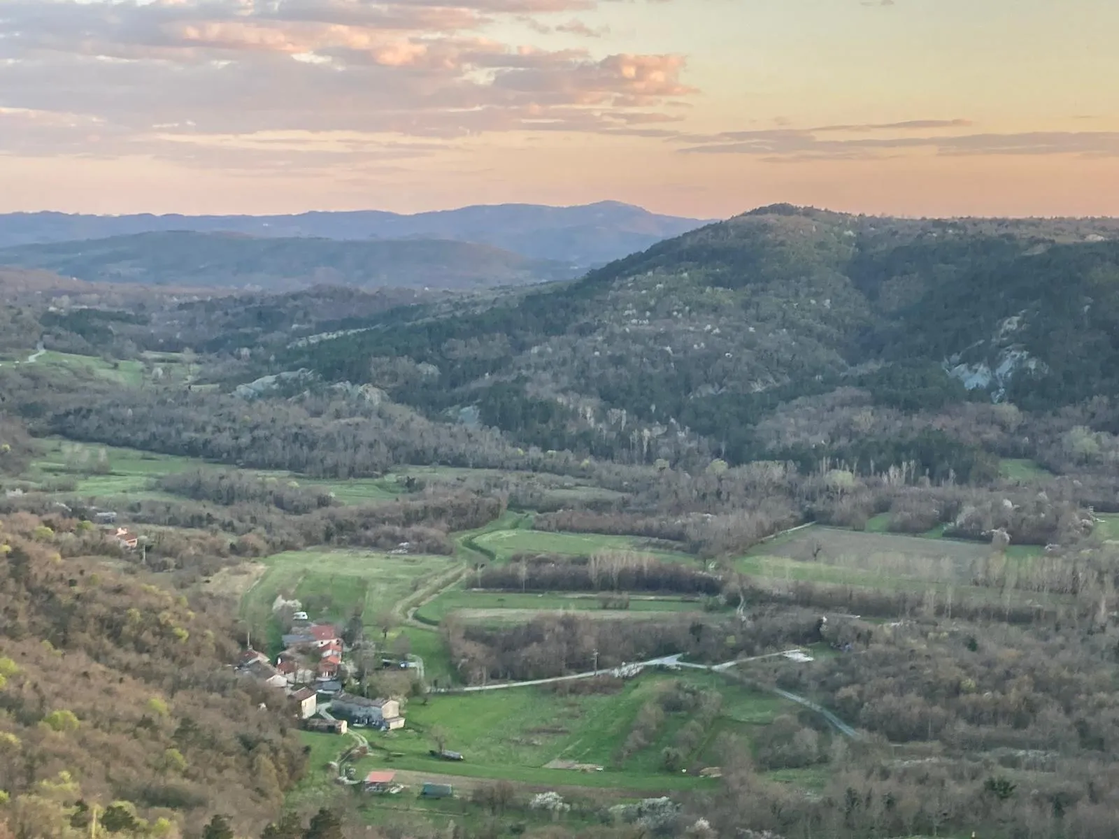 izuzetna priilika! roč, villa s bazenom, 180m2, 1000m2 okučnice - slika 19