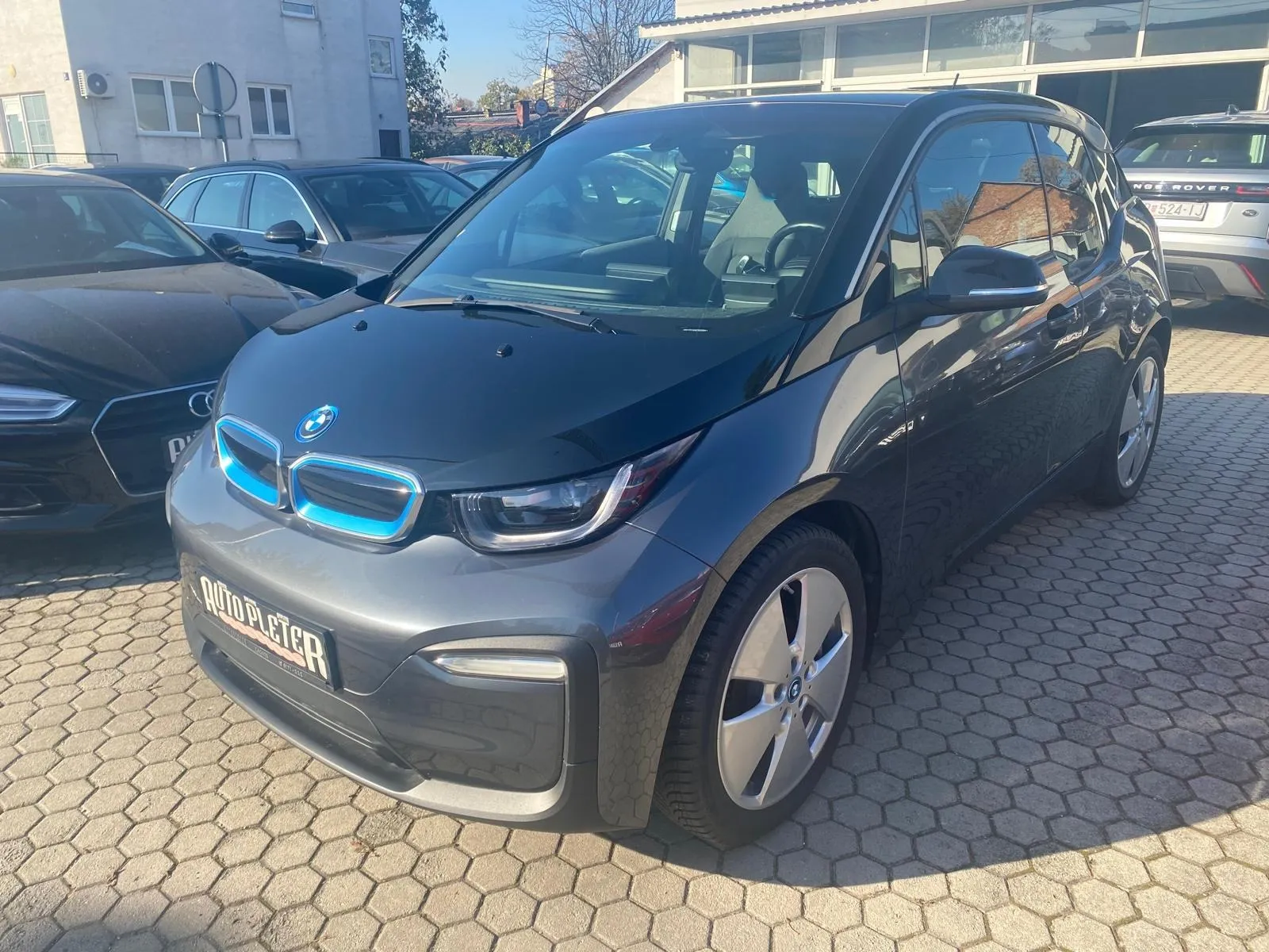 BMW i3 94AH AUTOMATIK, NAVIGACIJA, TEMPOMAT, 4X GARANCIJA!!! - Martinovka
