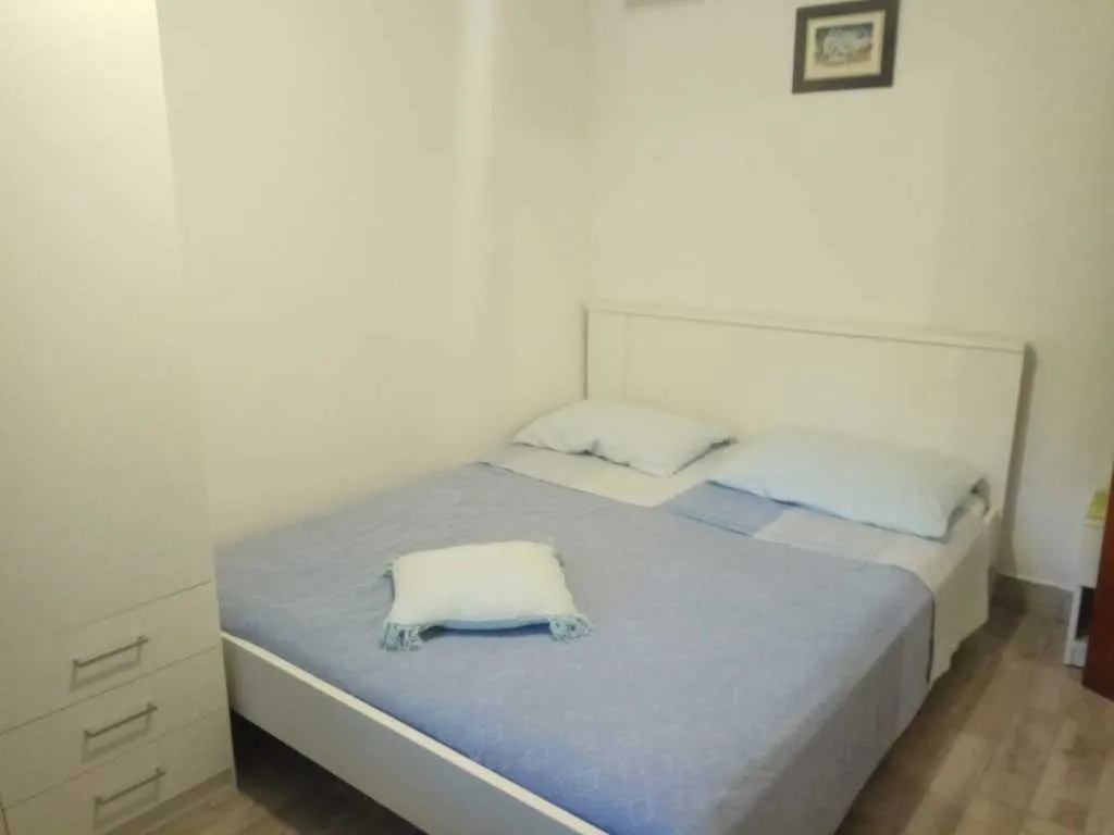 robinzonski turizam šime - slika 27