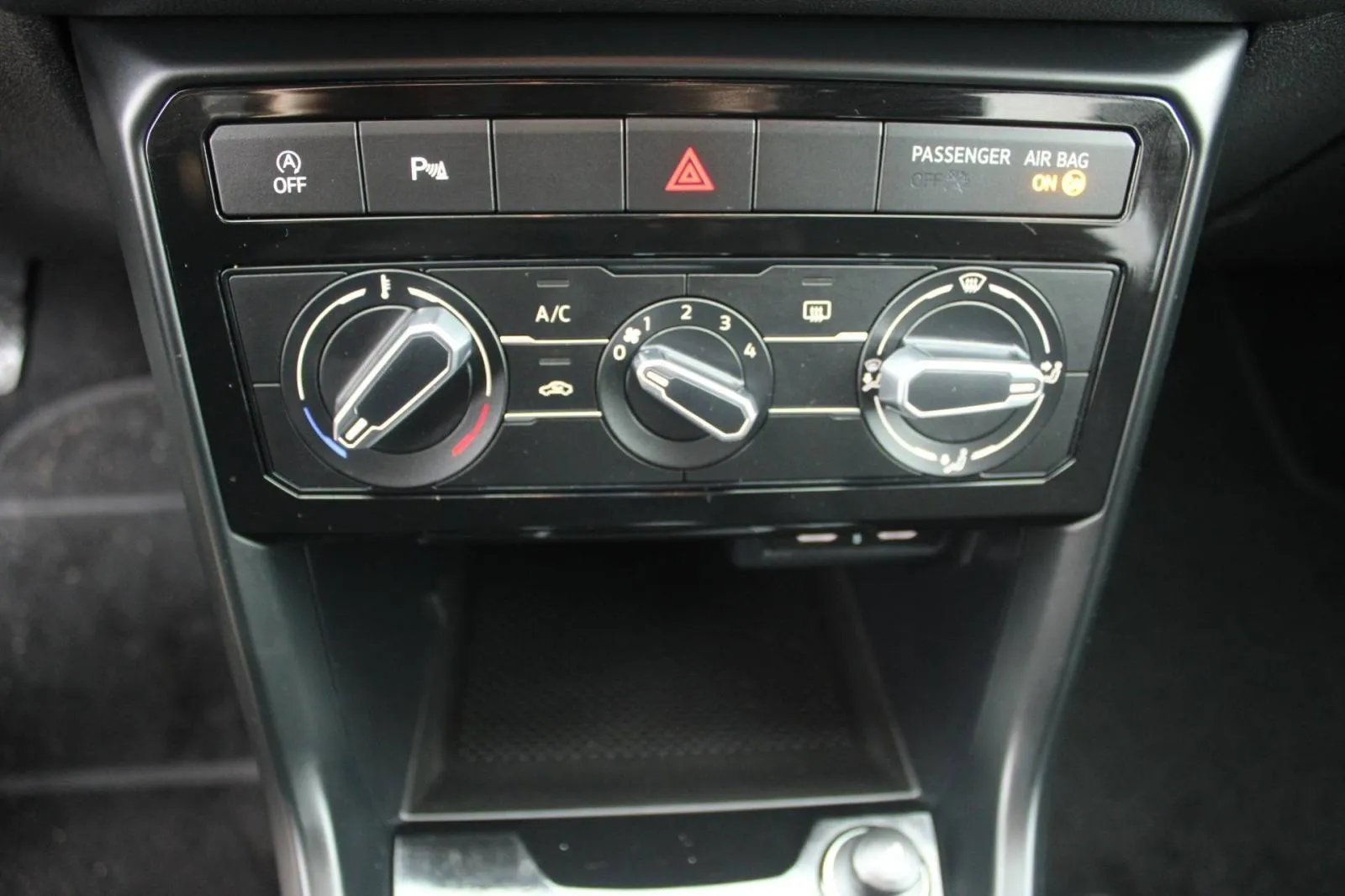 vw t-cross 1.0 tsi style - slika 16
