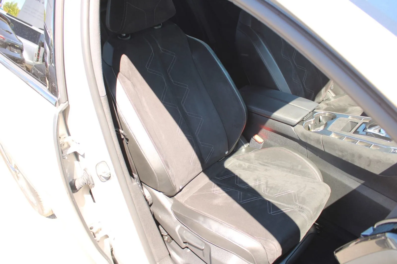ds automobiles ds7 bluehdi automatik performance line *navigacija,led* - slika 19