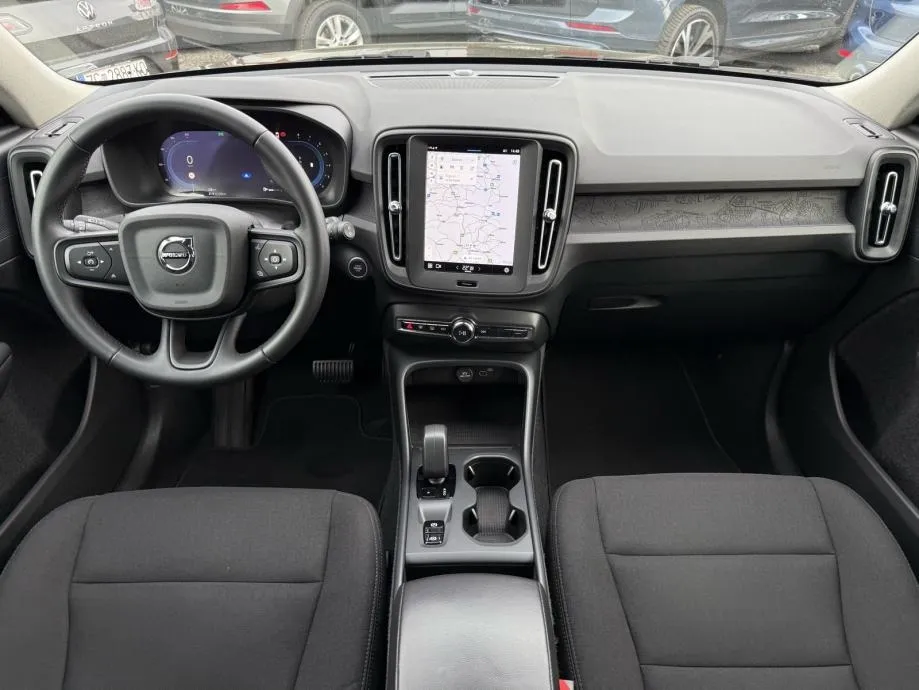 volvo xc40 b3 automatik °virtual°navi°led°kamera°leasing bez učešća° - slika 12