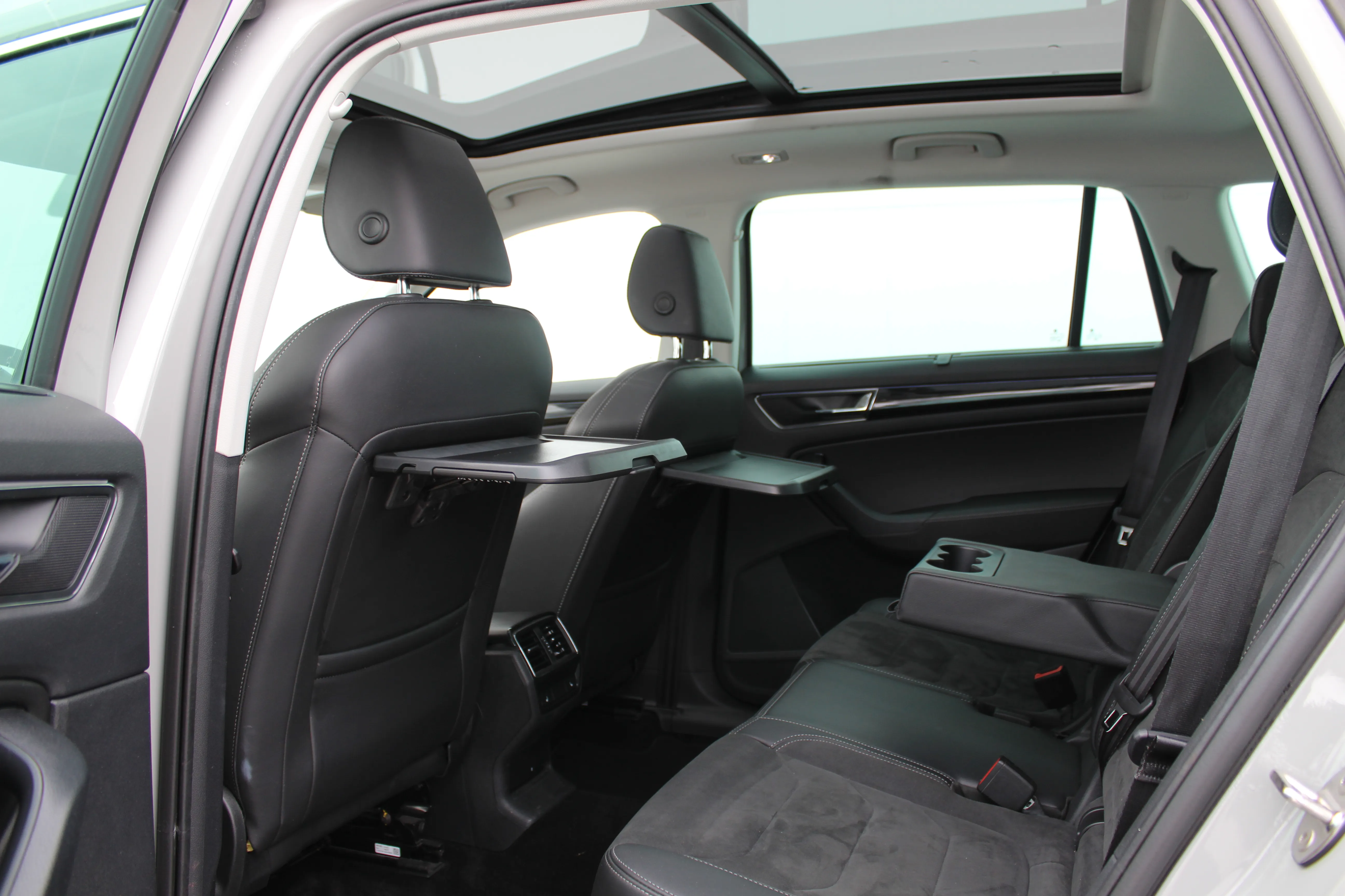 13094 škoda kodiaq ambition 2.0 tdi 4x4 dsg - slika 9