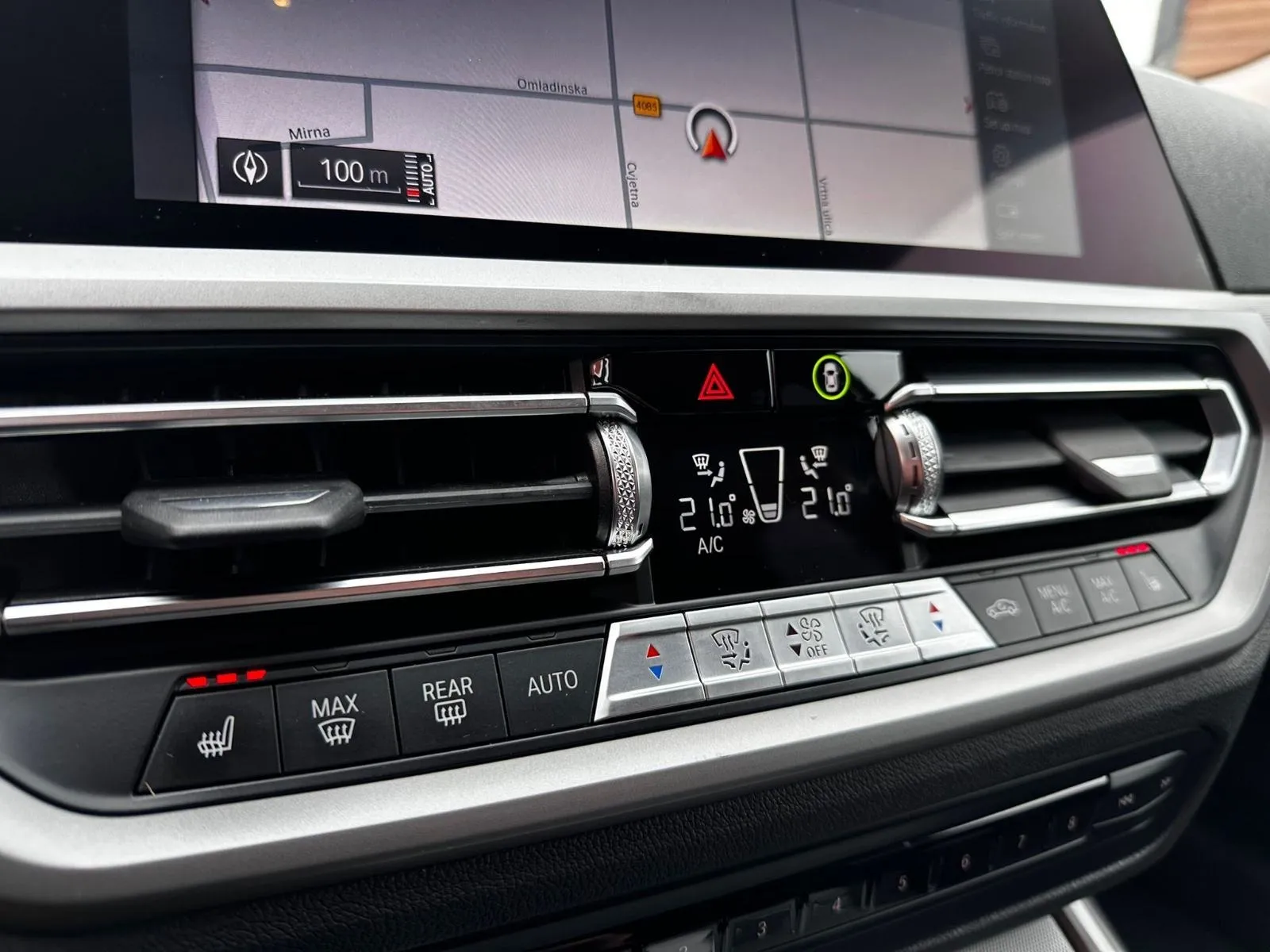 bmw serija 3 touring 318d automatik•2021.g.•tempomat•navi• - slika 11