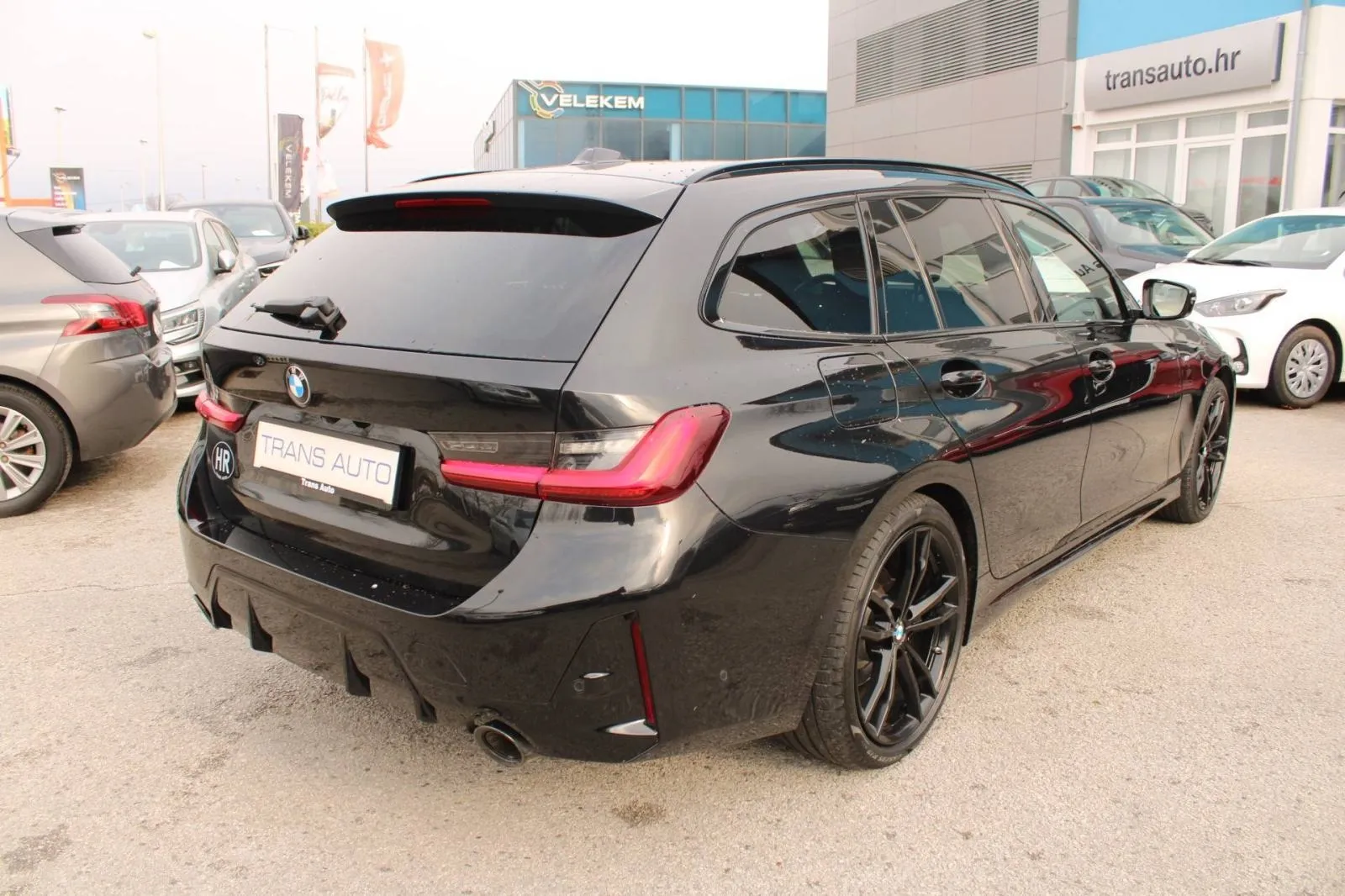 bmw serija 3 touring 320d xdrive m paket *head up, led, kamera* - slika 5