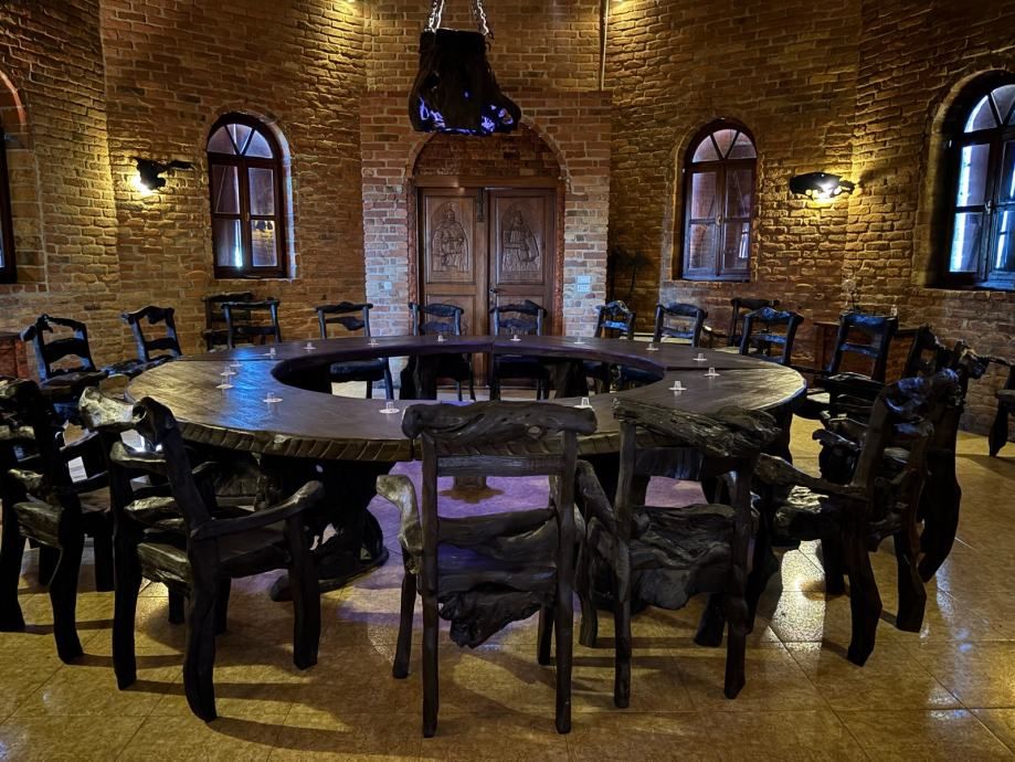 poslovna zgrada: kneževi vinogradi, destilerija i kušaona, 2500 m2 - slika 4