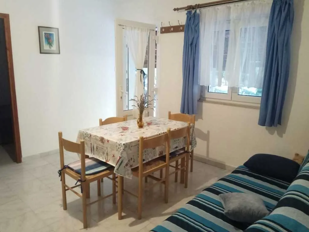 robinzonski turizam šime - slika 26