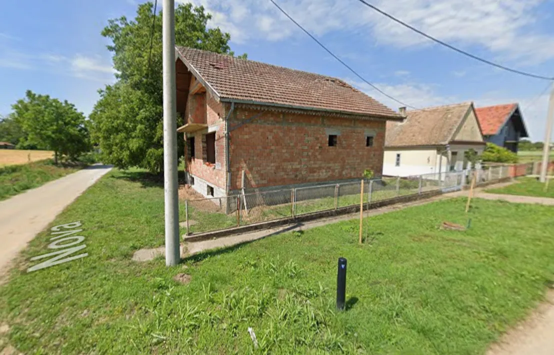 Lovas, Nova 22, kuća nezavršena 120 m2 na ok. 832 m2