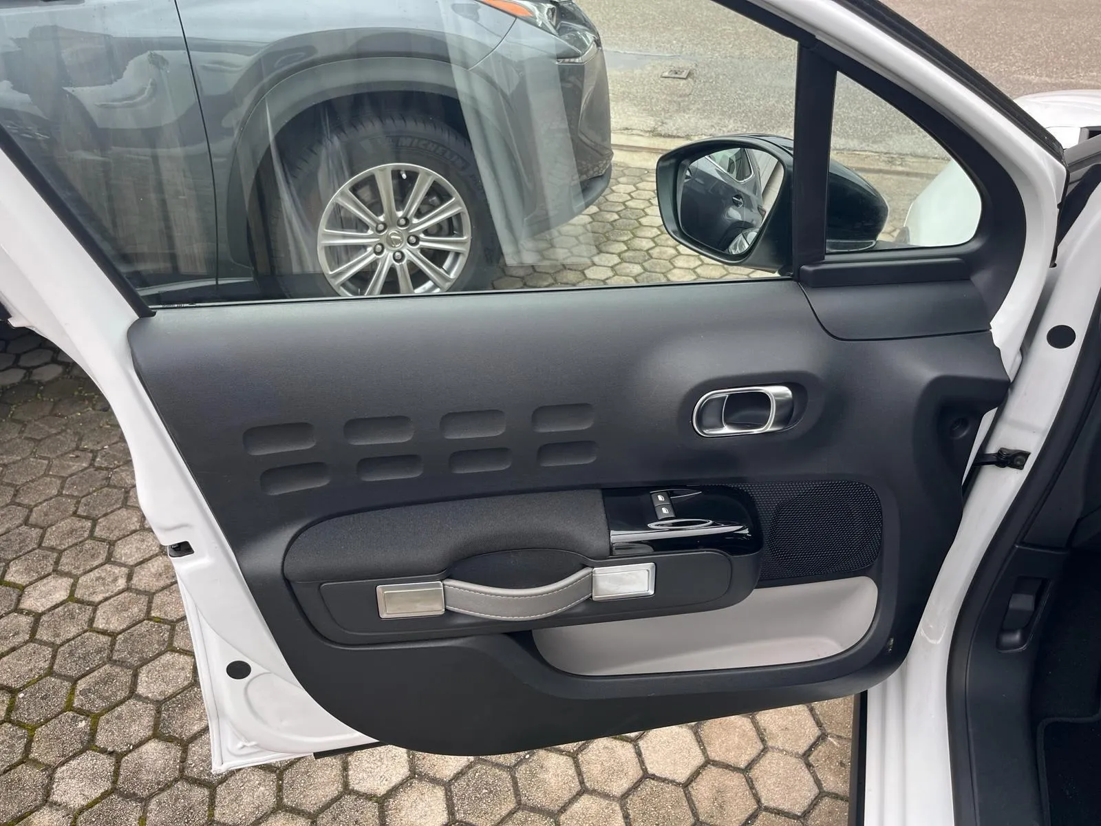 citroën c3 1,2 puretech feel, navi, klima, 4x garancija!!! - slika 15