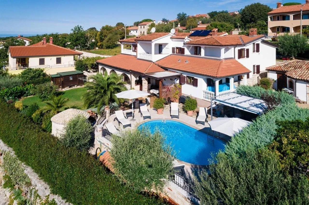 poreč okolica-apartmanska kuća na prodaji (prodaja) - slika 8
