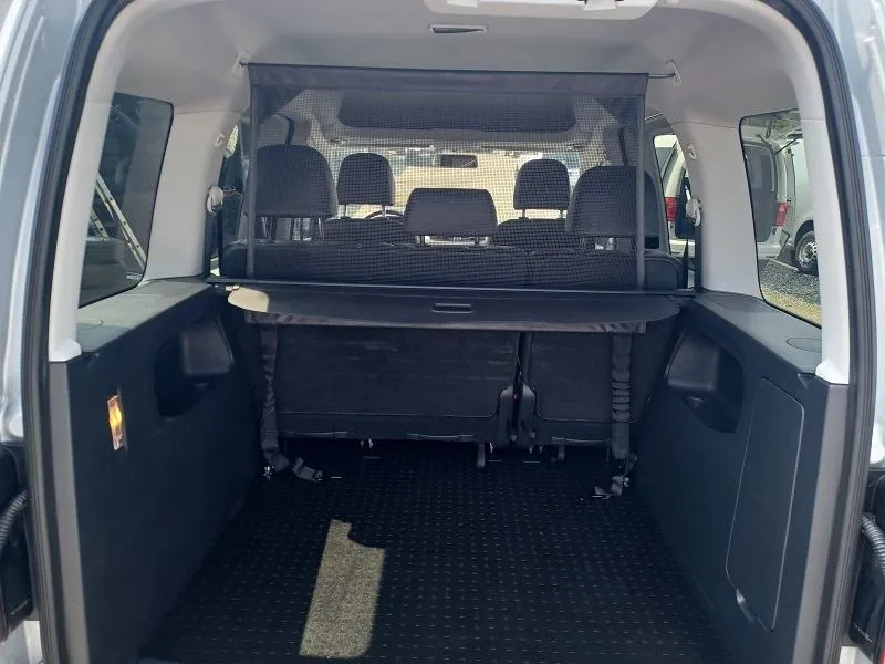 vw caddy 2,0 tdi*klima*tempomat*park.senzori* - slika 10