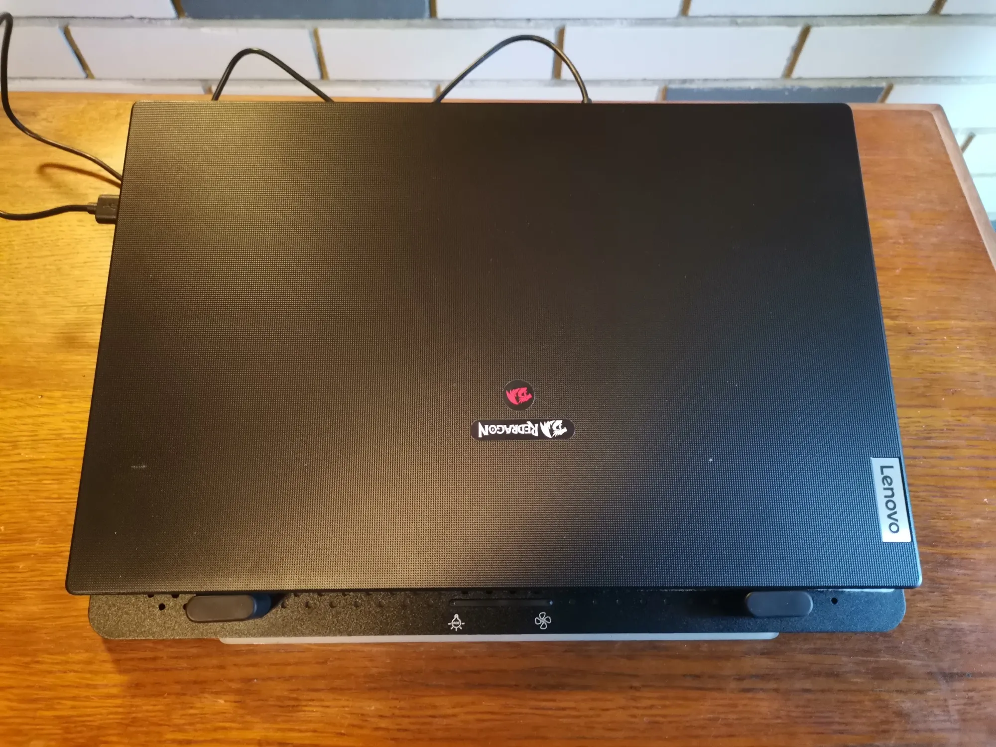 lenovo v15 g4, ryzen 5-7520u/16gb/512gb ssd/amd radeon/15.6" - slika 3