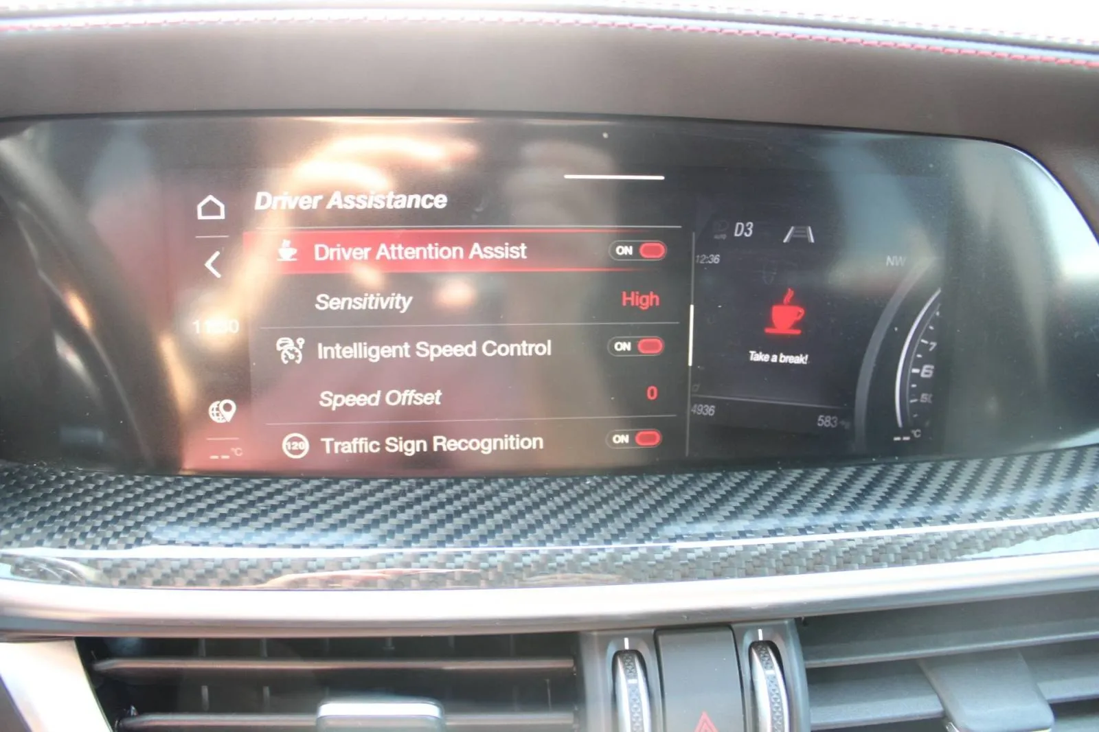 alfa romeo stelvio 2.9 v6 q4 quadrifoglio *panorama, harman kardon, ka - slika 22
