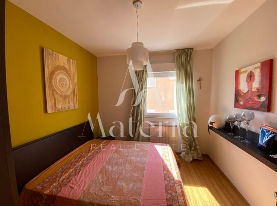 vodice, stan 81,85m2 sa 3 spavaće sobe, 1. kat, blizina centra - slika 10