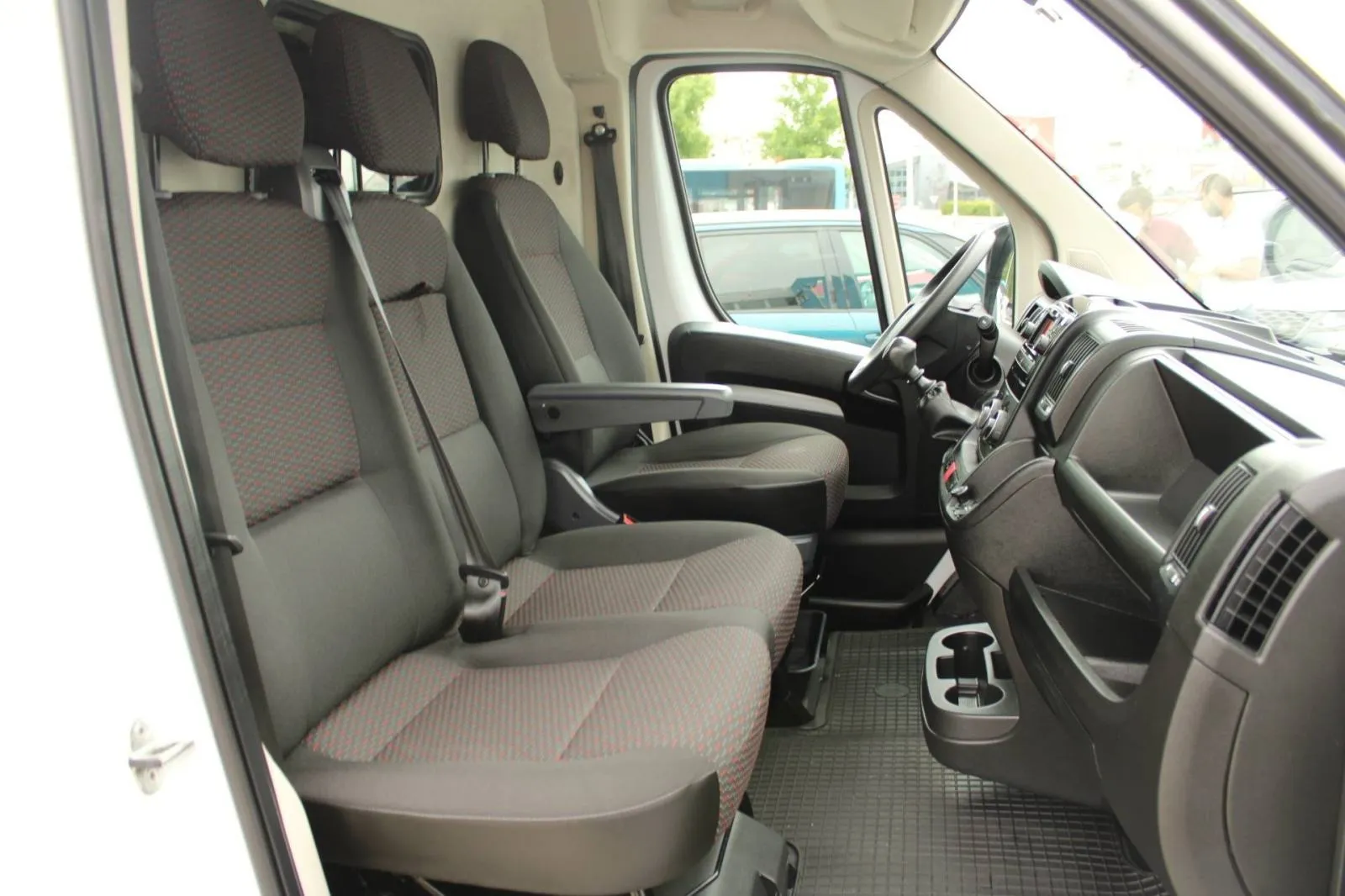 opel movano 2.2d l3h2 140ks, 2023 god. - slika 2