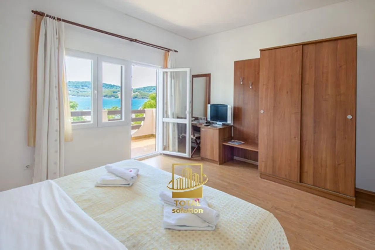 otok murter, uz more- 1. red- uhodani hotel sa tri zvjezdice 850 m2!!! - slika 19