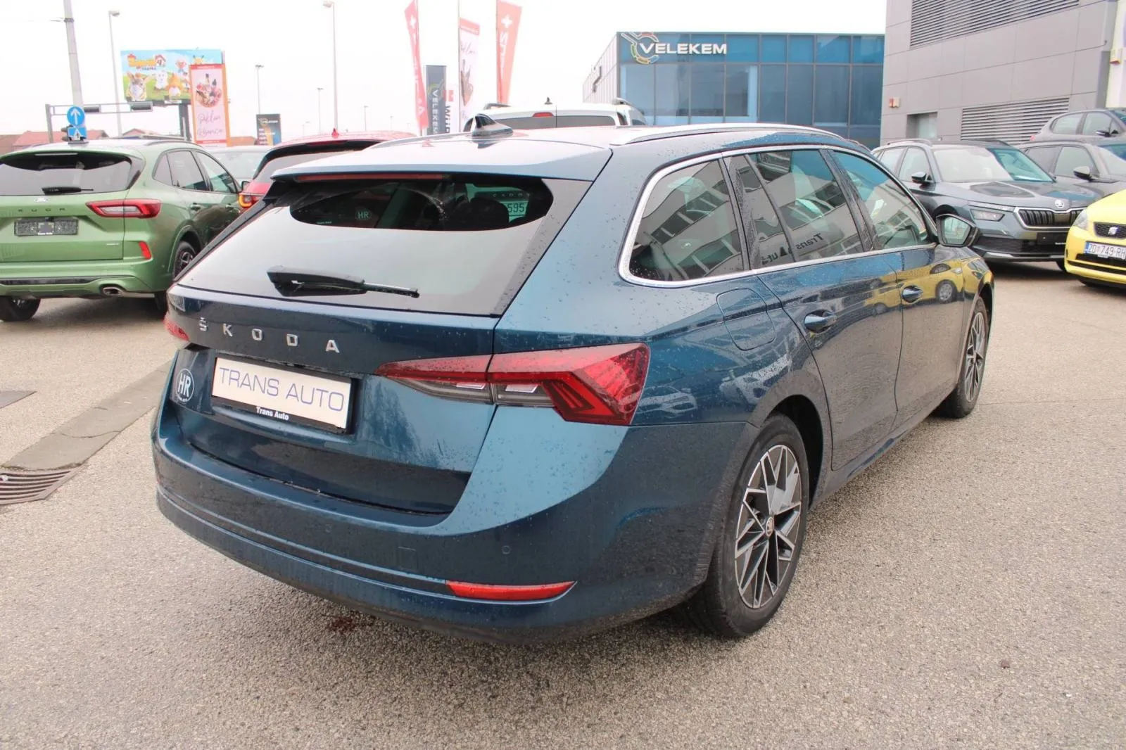 škoda octavia combi 2.0 tdi *panorama, led, navigacija, kamera* - slika 5