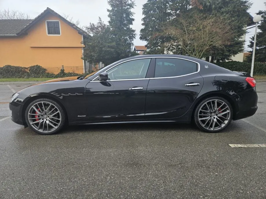 maserati ghibli sq4 3.0 v6 gran lusso - slika 6