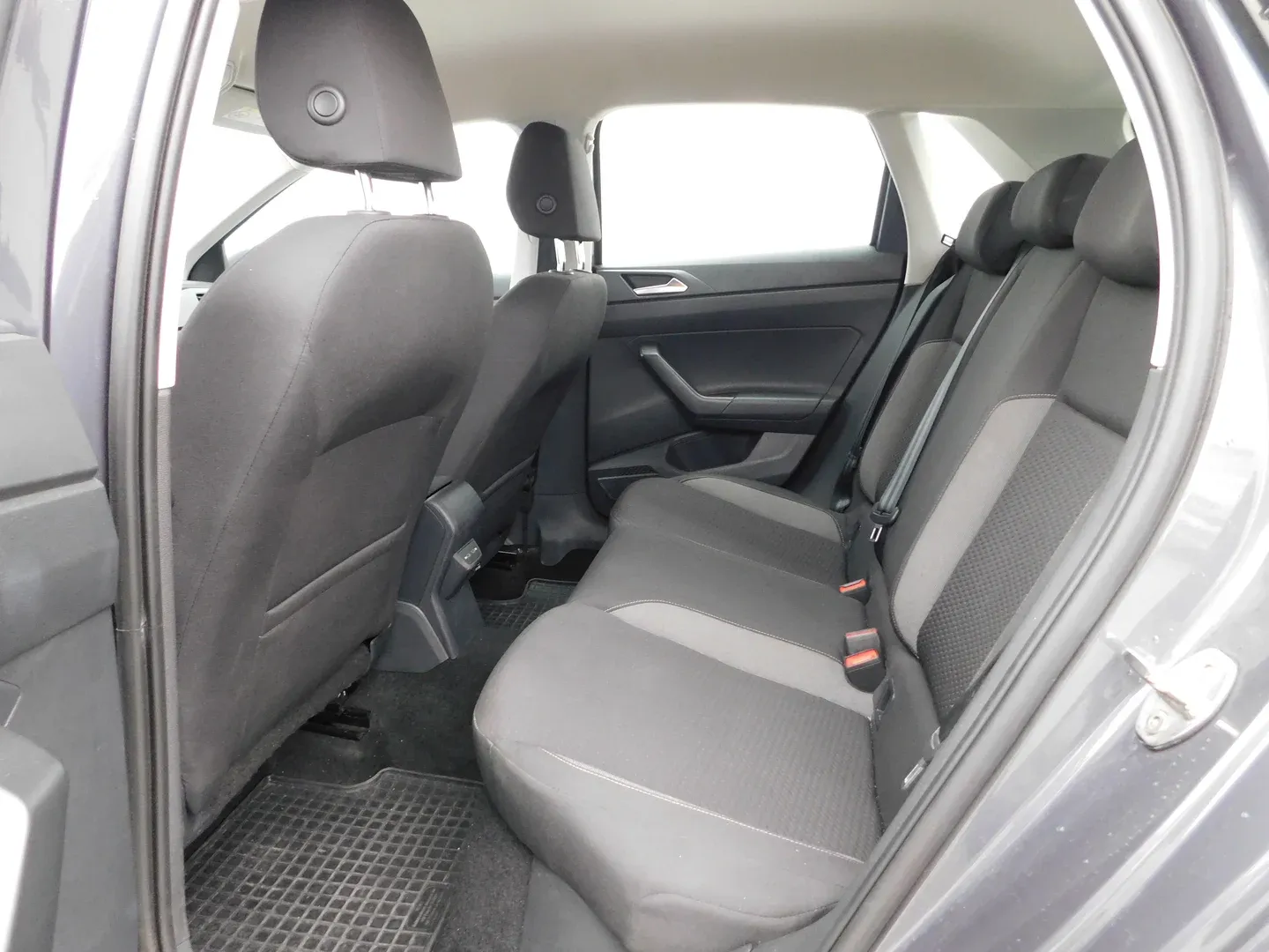 10822 volkswagen polo 1.0 tsi life - slika 11