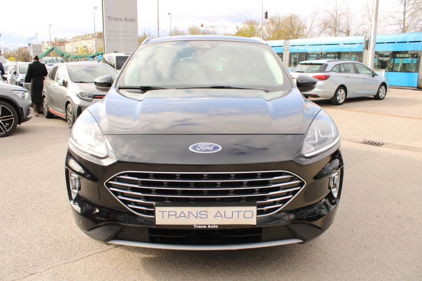 ford kuga 2.5 hybrid titanium automtik - slika 3