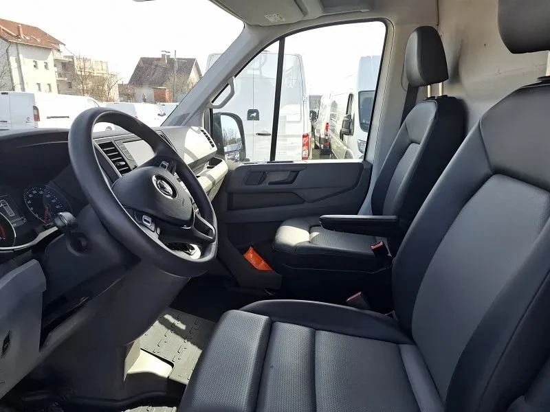 volkswagen crafter 2.0 tdi*140ks*automatik*klima*webasto*krovni nosači - slika 13