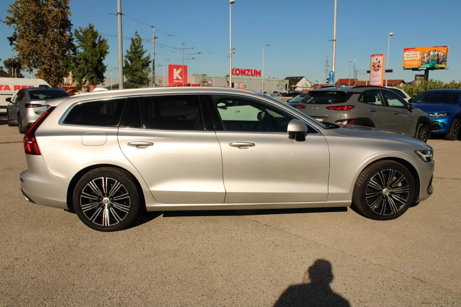 volvo v60 t6 awd recharge inscription *led, navigacija, kamera* - slika 4