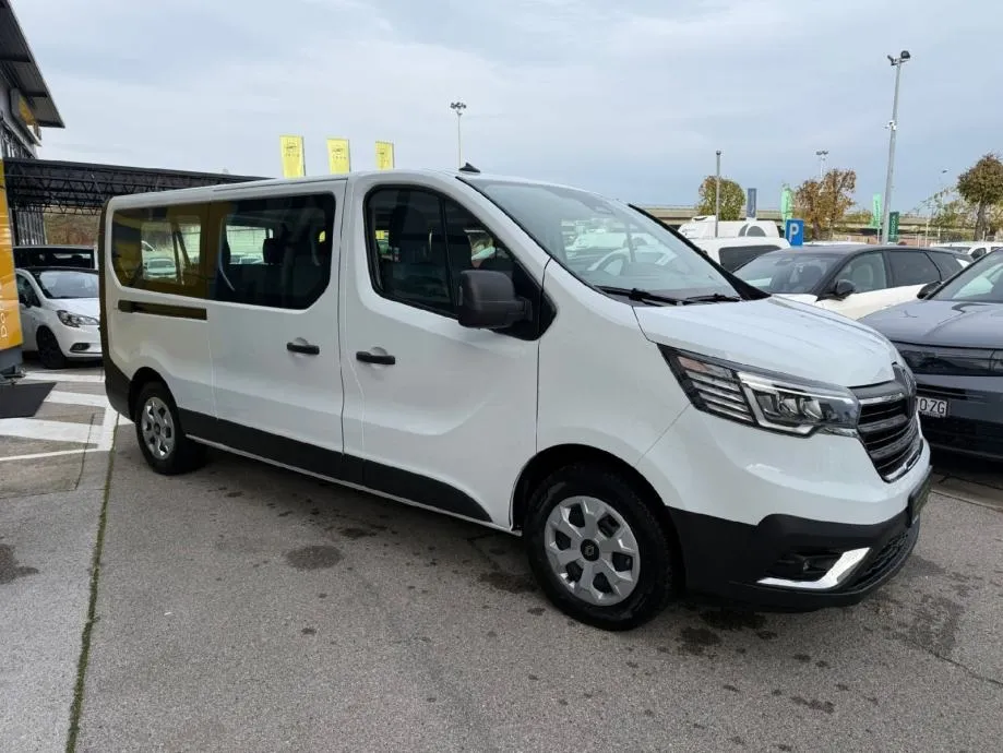 renault trafic passenger (8+1) grand zen 2.0 dci 110kw - slika 2