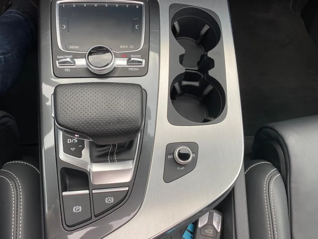 audi q7 3,0 tdi s-line, virtual, panorama, 7 sjedala, 4x garancija!!! - slika 20