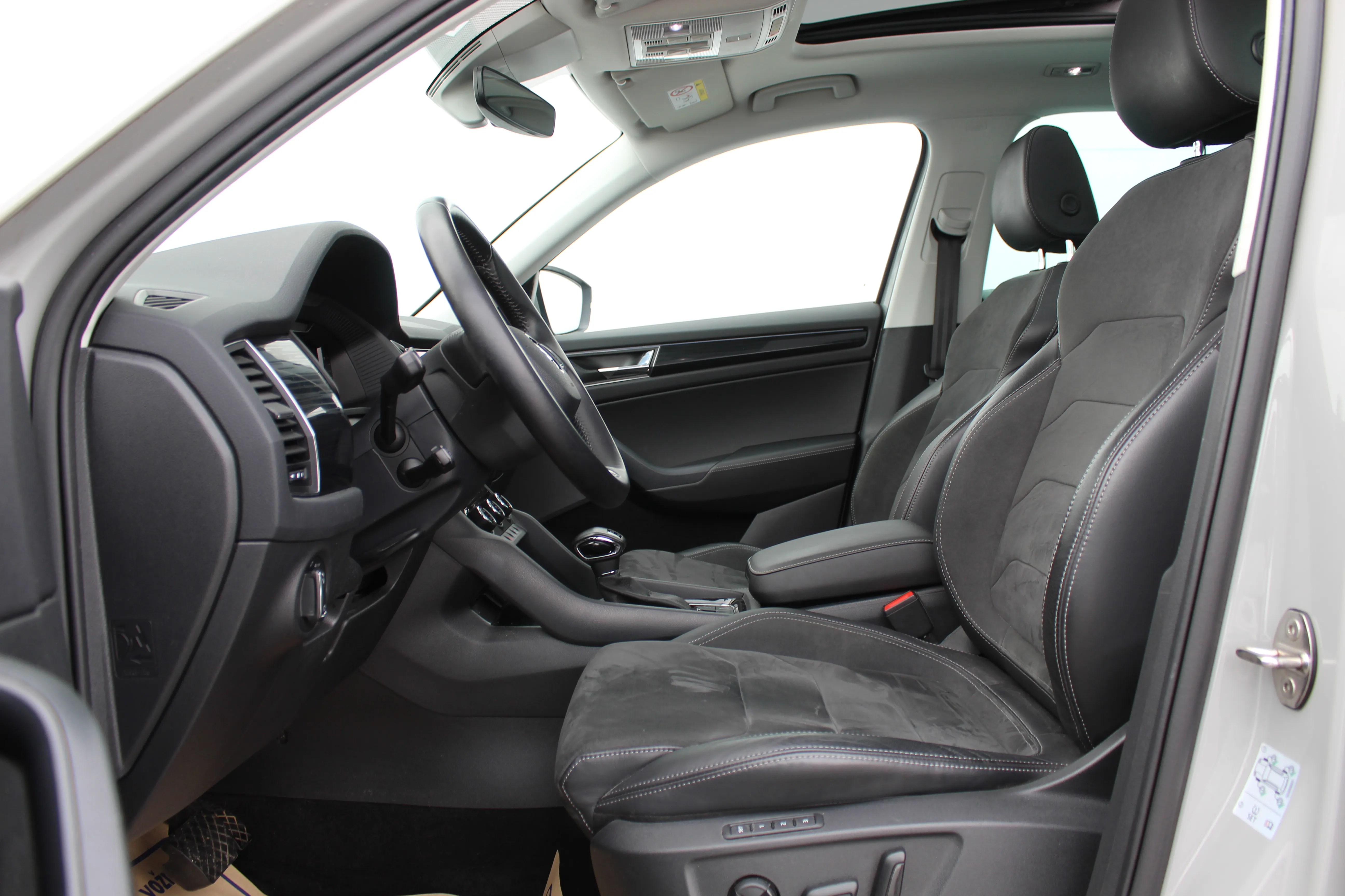 13094 škoda kodiaq ambition 2.0 tdi 4x4 dsg - slika 6