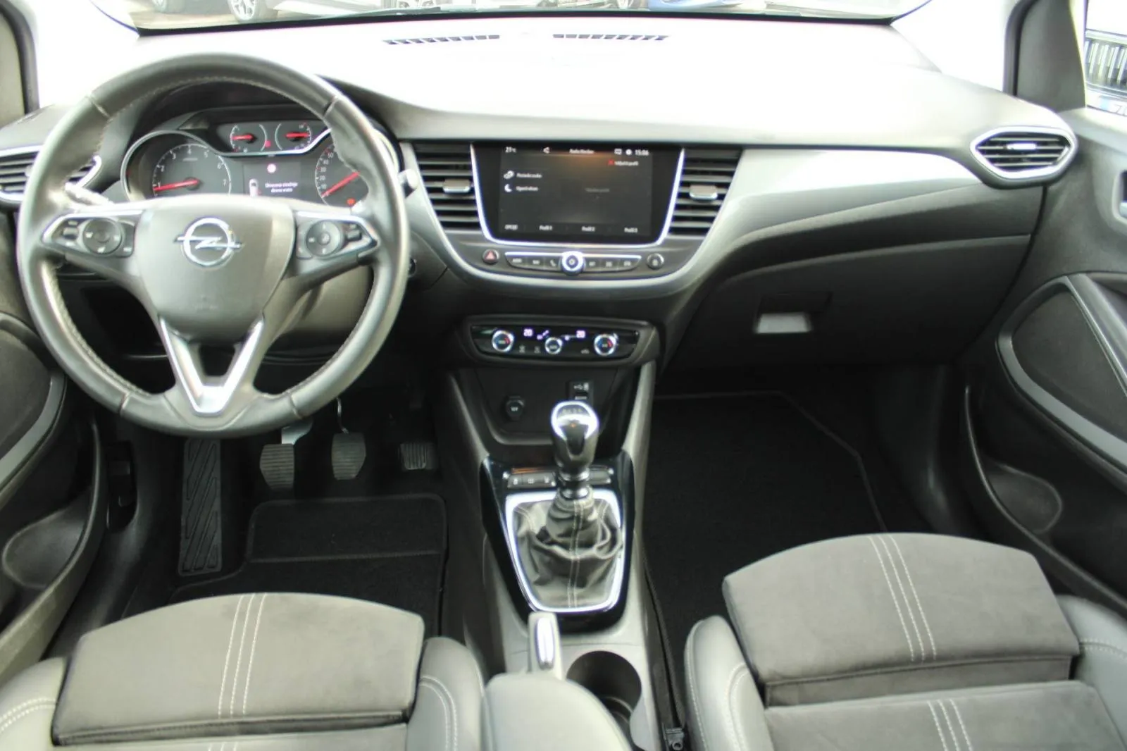 opel crossland 1.2 turbo ultimate *led, navigacija, kamera* - slika 13