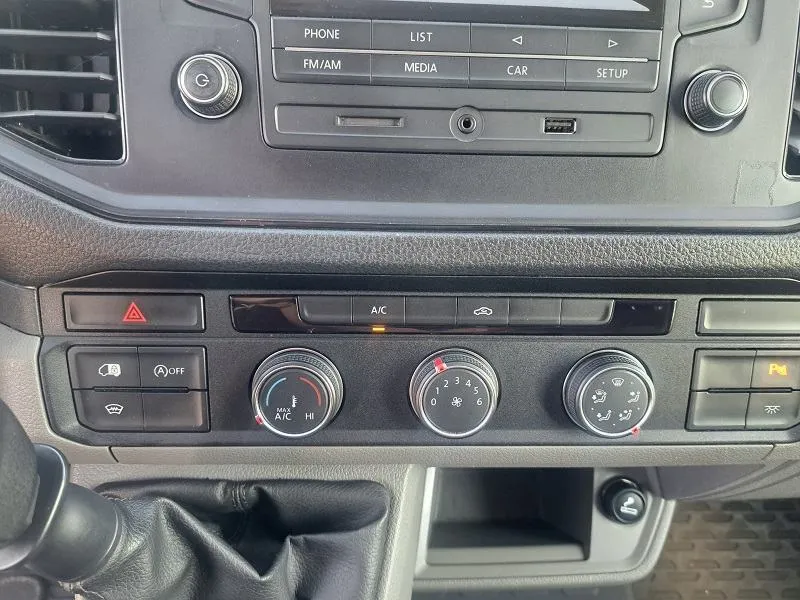 volkswagen crafter 2.0 tdi*140ks*klima*park.senzori*tempomat* - slika 11