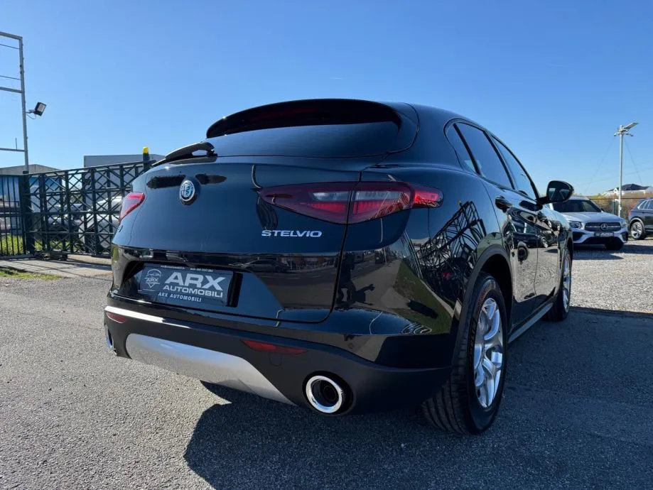 alfa stelvio 2.2d automatik q4 °navigacija°koža°kamera°leasing 0% učeš - slika 6