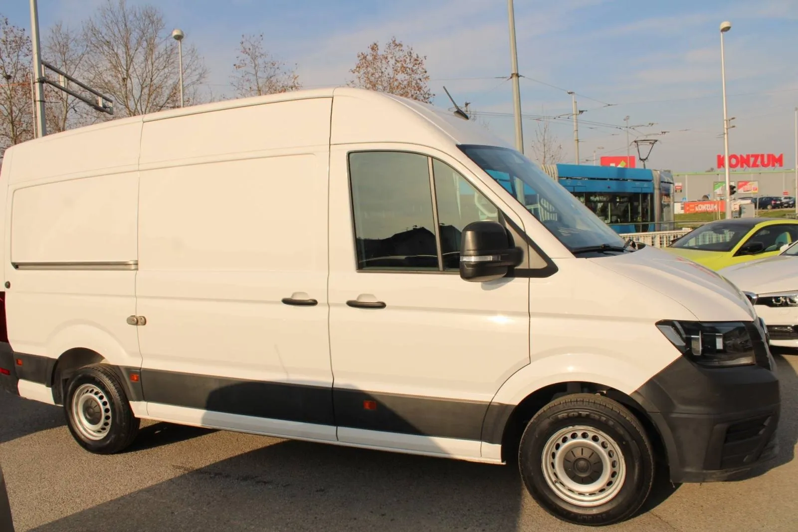 vw crafter 2.0 tdi l3h3 140ks, 2024 god. - slika 4