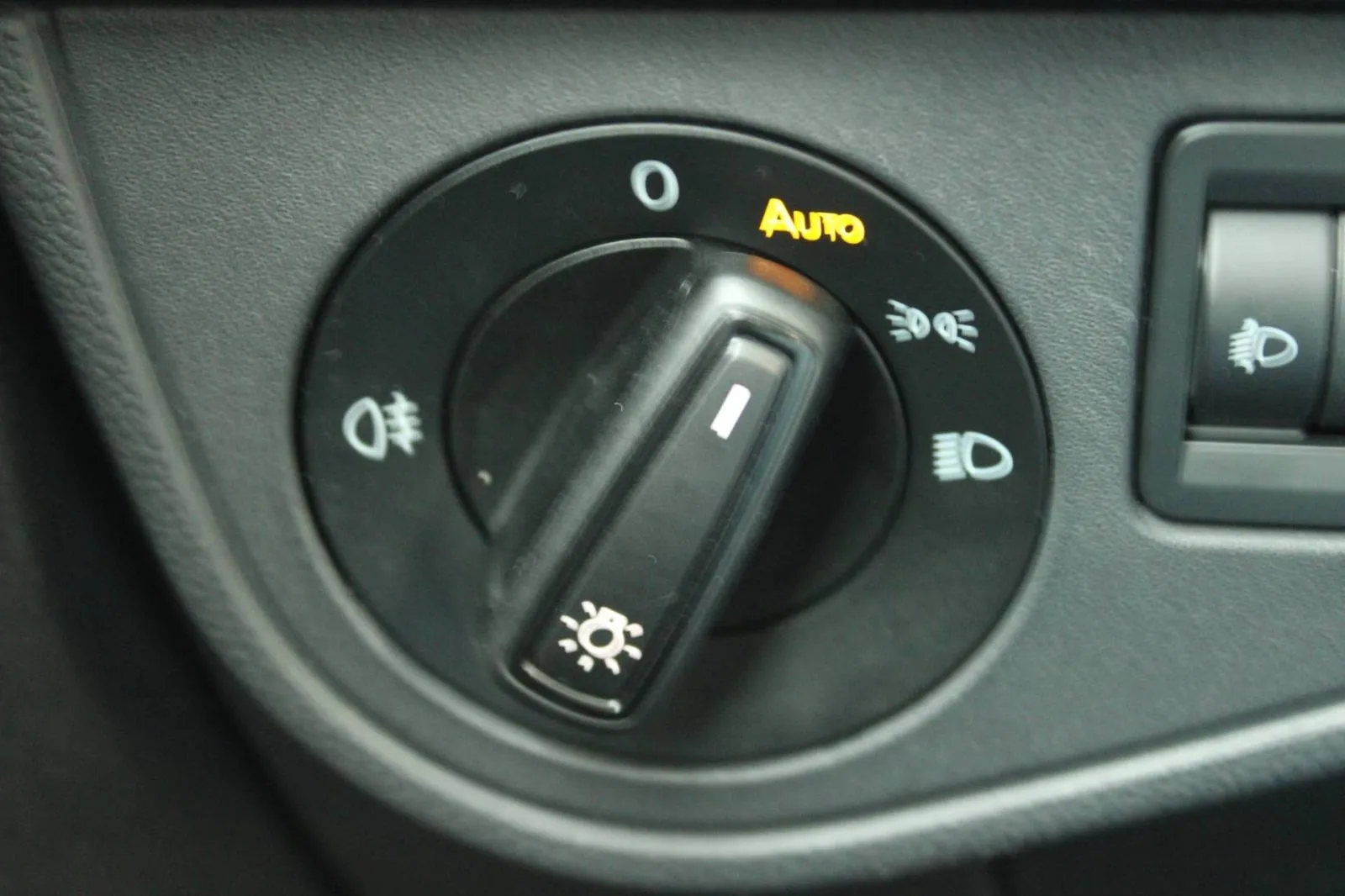 vw taigo 1.0 tsi dsg - slika 15