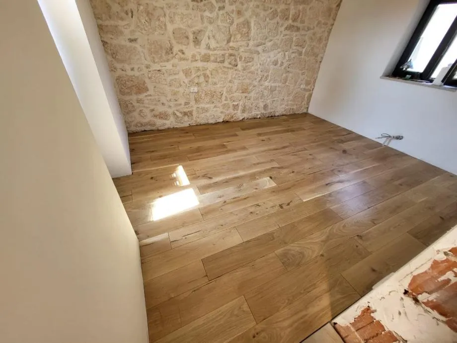 akcija - višeslojni podovi gotovi velikih dimenzija - slika 10